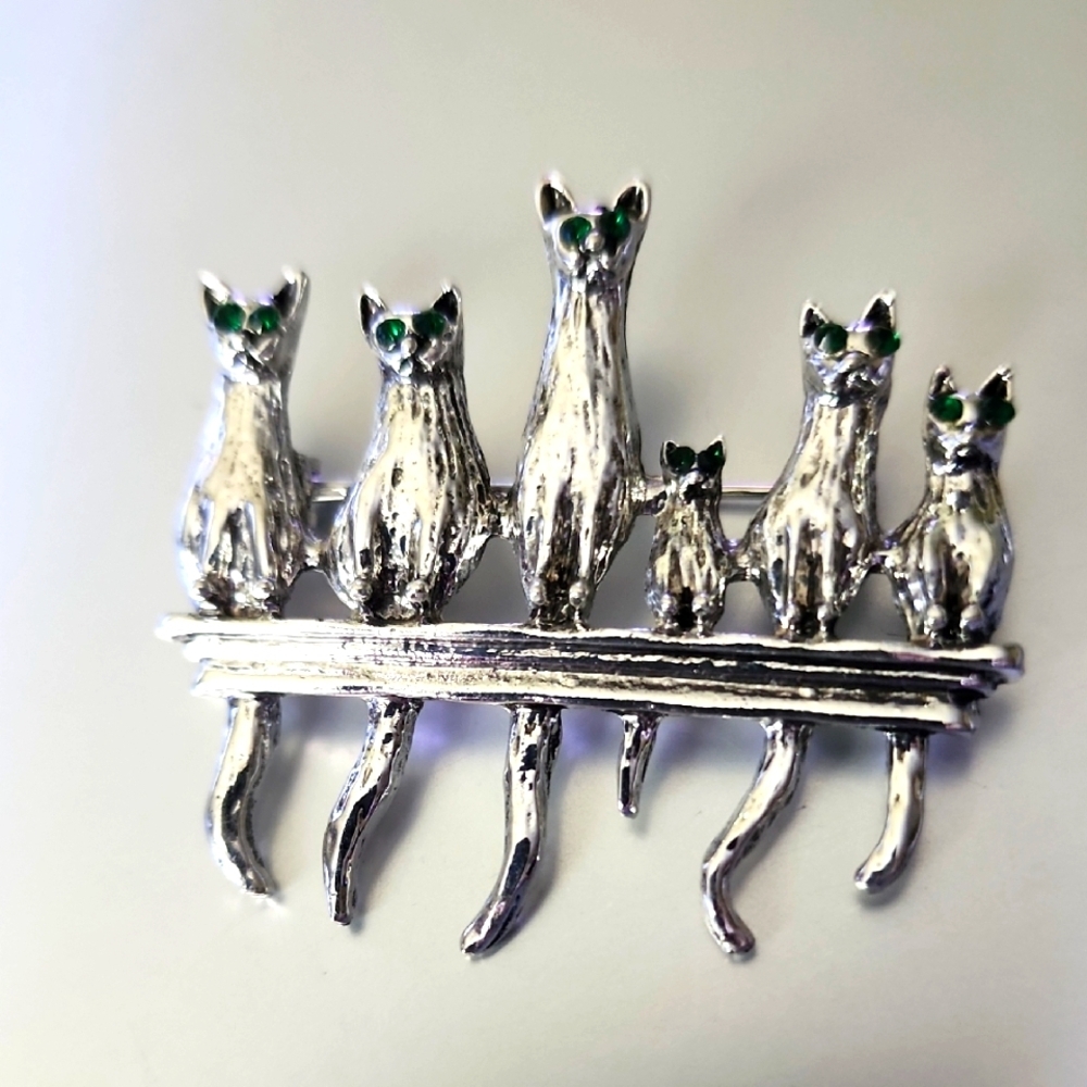 Cat FAMILY BROOCH NECKLACE COMBO SILVER EMERALD EYES